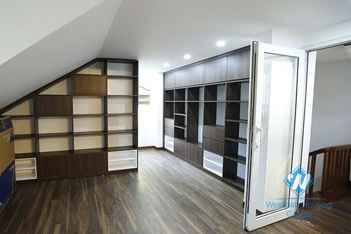 Nice house with modern style for rent in Tay Ho District